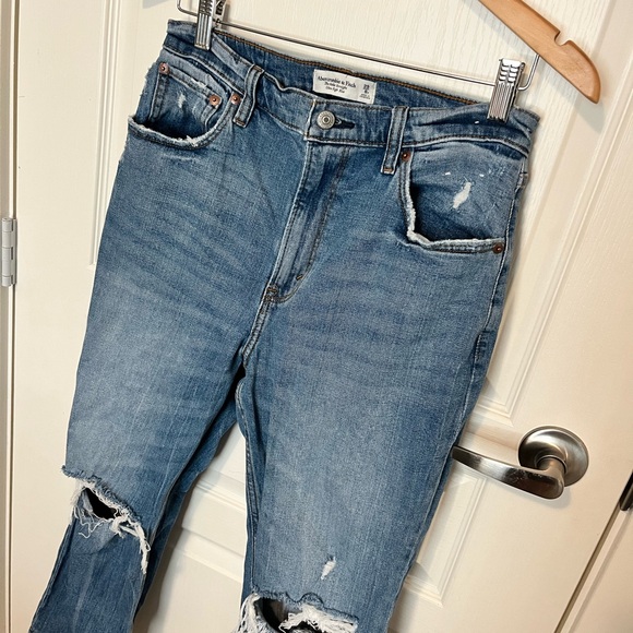 A&F Ankle Straight Ultra High Rise Distressed Denim ✨ - Picture 3 of 5